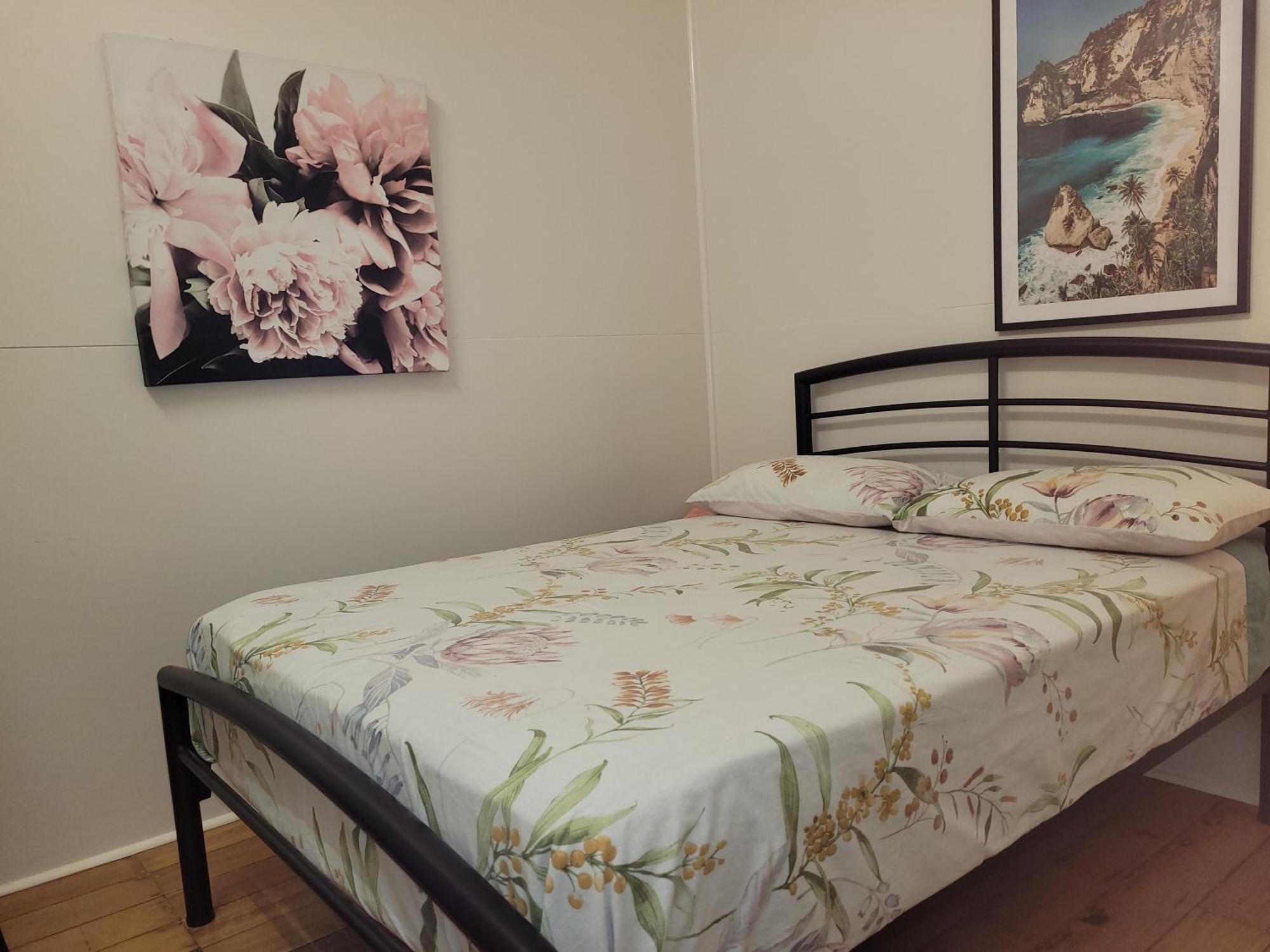 Travellers Paradise Cairns Exteriér fotografie A double bed